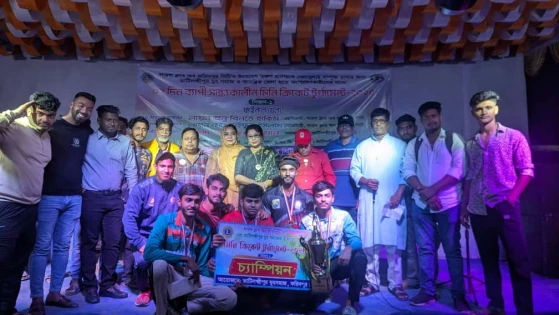 ফরিদপুরে শর্ট পিস নাইট ক্রিকেট টুর্নামেন্টের ফাইনাল খেলা সম্পন্ন